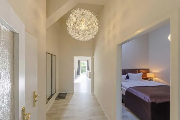 Ferienwohnung Kietz-Domizil Waren (Müritz) - Flur zum Wohnzimmer  Kietz-Domizil