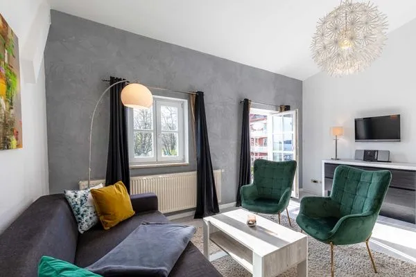 Ferienwohnung Kietz-Perle Waren (Müritz) - Wohnbereich mit Blick zum See  Kietz-Perle