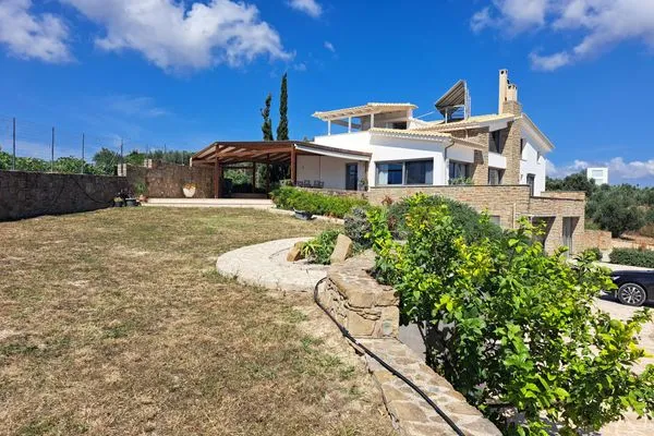 Hauptansicht  Assini View