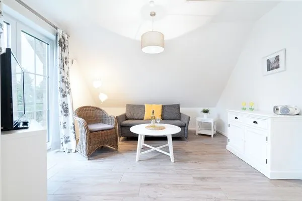   Land Idyll Warnsdorf - Ferienwohnung "Gelb"