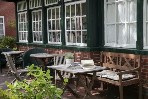 Terasse/ Blick zur Inselkirche  Ferienhaus Gerd Janssen - Wohnung Nr. 2