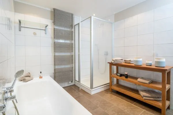 Badezimmer/Wanne  Ferienhaus Nils Holgersson - Wohnung 8