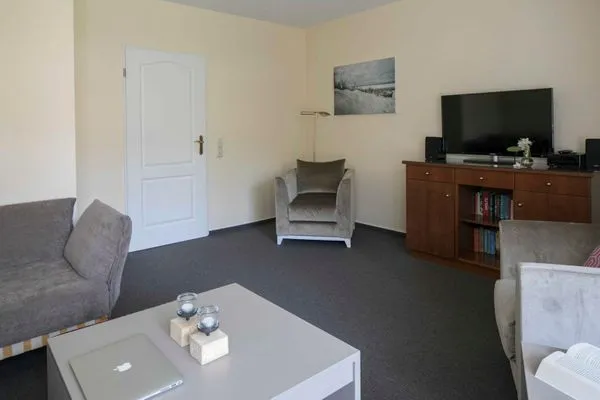 Wohnzimmer/Sofa  Gästehaus Orion - Wohnung 1