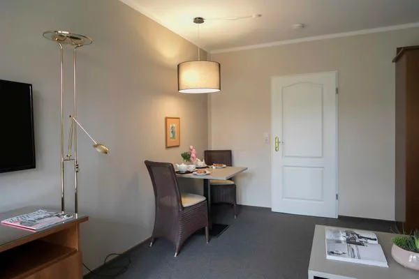 Esstisch  Gästehaus Orion - Wohnung 7