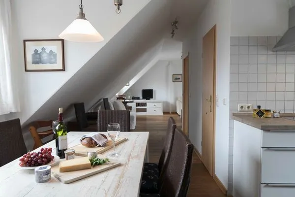 Esstisch  Ferienwohnung Schniedershuus