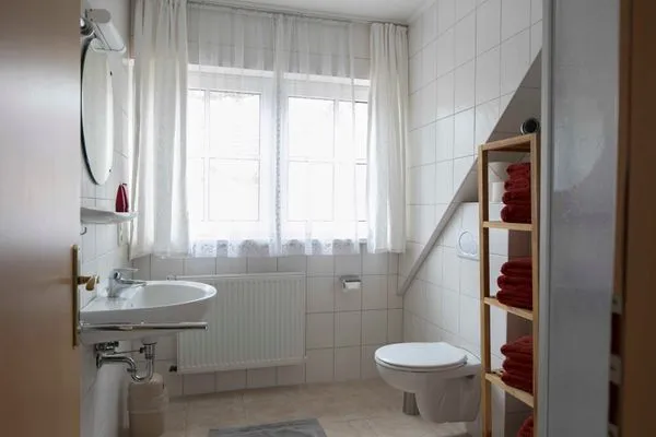 Badezimmer  Ferienwohnung Schniedershuus