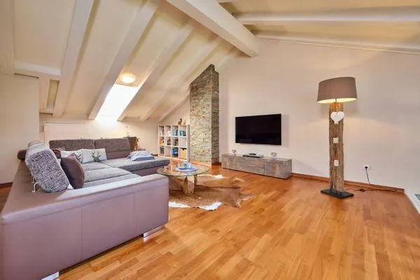 Wohnzimmer  Platzhirsch