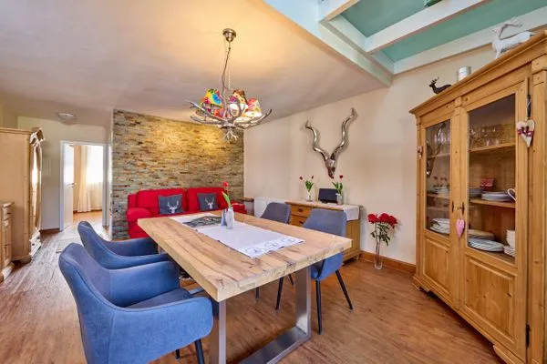 Wohnzimmer  Platzhirsch