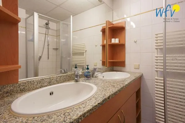 Badezimmer Appartement-Haus Regina Ferienwohnung StrandGut9