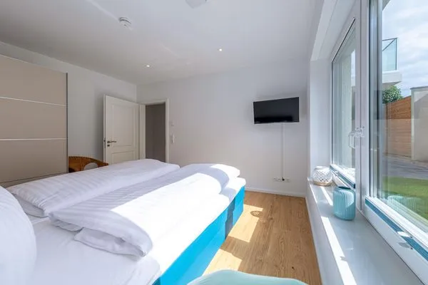 Ferienwohnung Inselzauber in Malchow - Schlafzimmer mit Doppelbett und Kleiderschrank  Inselzauber