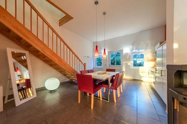 Ferienwohnung Stockente Esstisch im Wohnbereich  Stockente