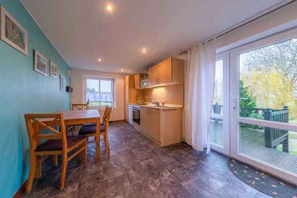 Ferienwohnung Graureiher Küche mit Essbereich  Graureiher