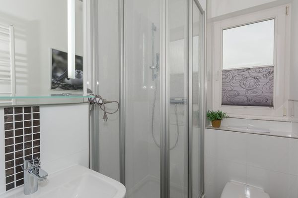 mit Dusche