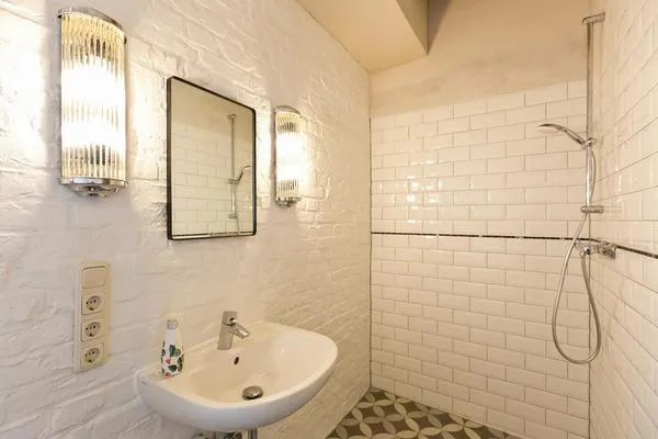 Ferienwohnung Blauregen Waren (Müritz) - Duschecke  Blauregen