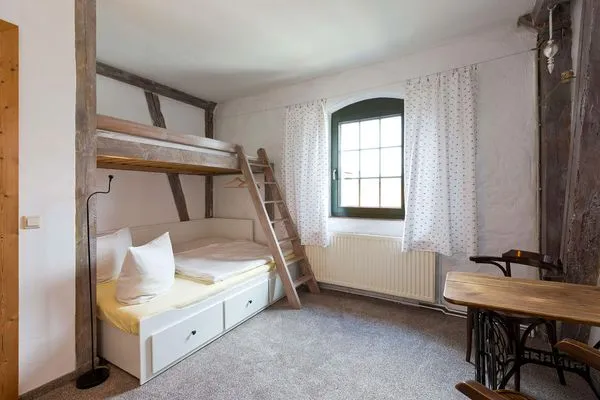 Ferienwohnung Blauregen Waren (Müritz) - Schlafzimmer für die Jüngsten  Blauregen
