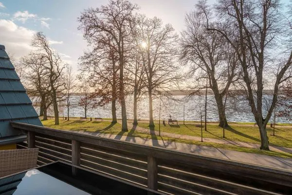 Ferienwohnung Kietz-Mole Waren (Müritz) - Blick vom Balkon auf den See  Kietz-Mole