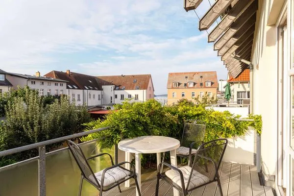 Ferienwohnung Hafenoase Waren (Müritz) - große Terrasse mit viel Sonne  Hafenoase
