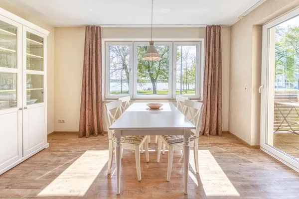 Ferienwohnung Kietz-Flair Waren (Müritz) - wohnzimmer Essbereich  Kietz-Flair