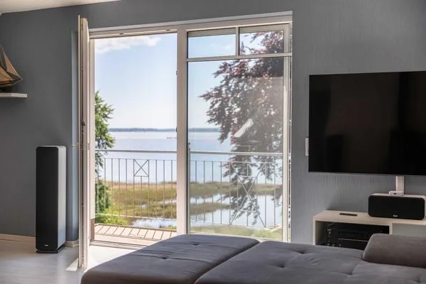 Ferienwohnung SeeSuite Waren (Müritz) - direkt am Kölpinsee  SeeSuite