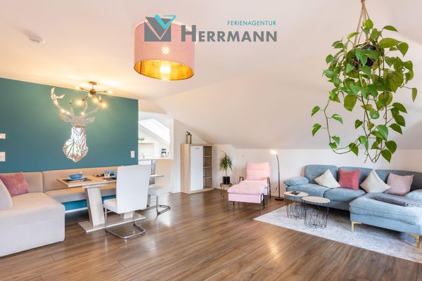  Ferienwohnung Griabig Ferienwohnungen in Schwangau - Küche, Essbereich, Wohnzimmer