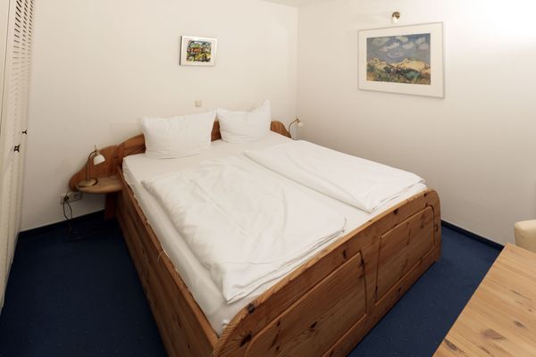  Häuschen am Altes Kapitänshaus Ostseebad Ahrenshoop - Schlafzimmer