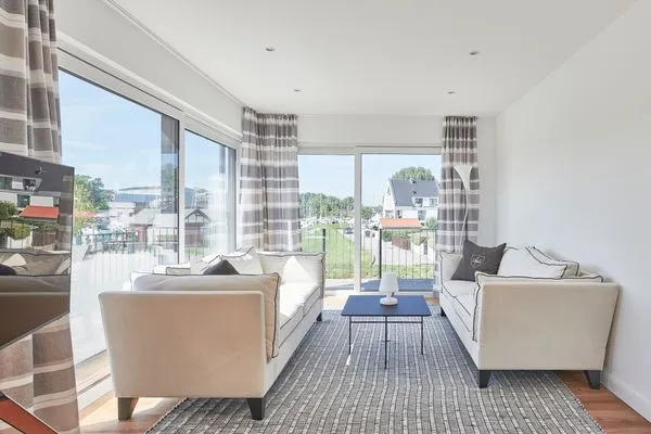 Wohnzimmer  Hafenglück - mit Balkon & außergewöhnlichem Hafenblick