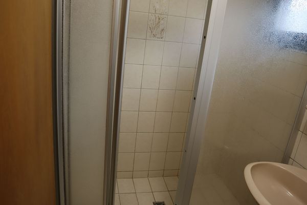  Ferienwohnung Kiebitz Werdum - Badezimmer