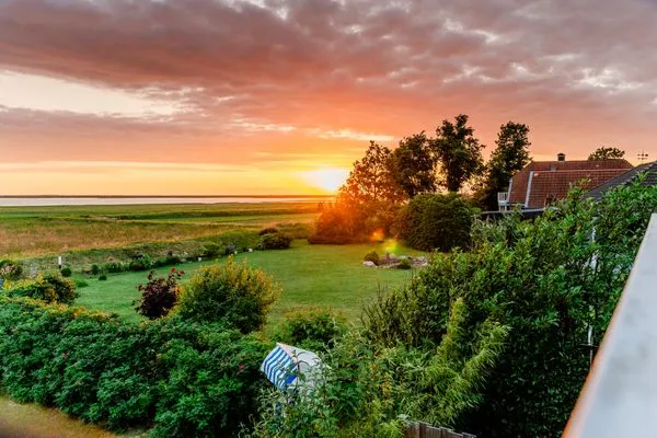 Landschaft  Haus am Steg