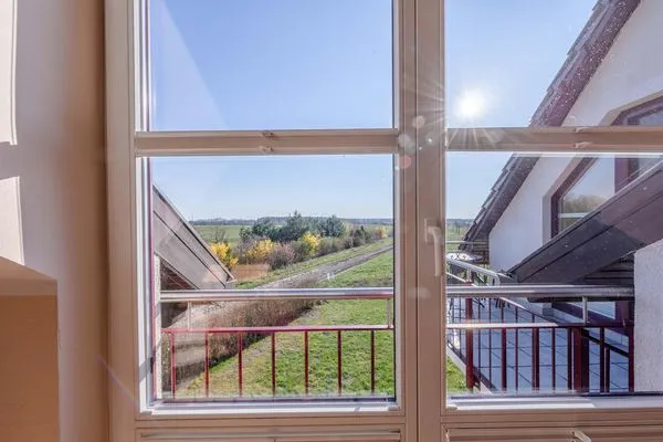 Ferienwohnung Storchenflug Göhren-Lebbin - Ausblick aus der Küche in die Natur  Storchenflug
