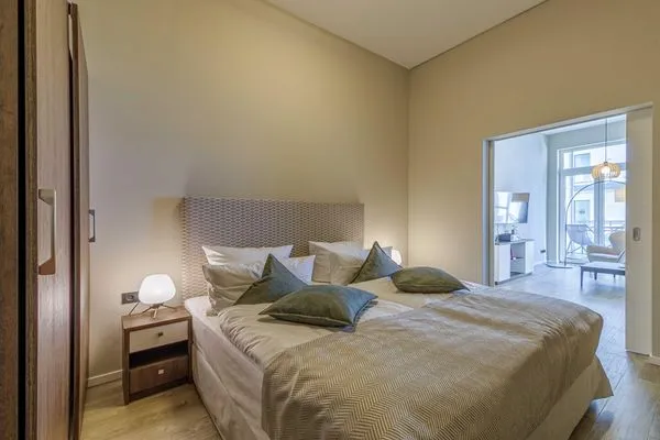 Ferienwohnung Ostseemöwe Ostseebad Wustrow Schlafzimmer mit großem Bett  Ostseemöwe