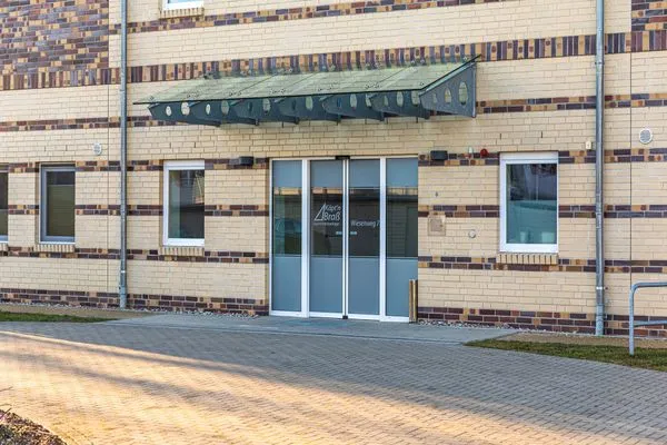 Fassade / Eingang  Sanddorn