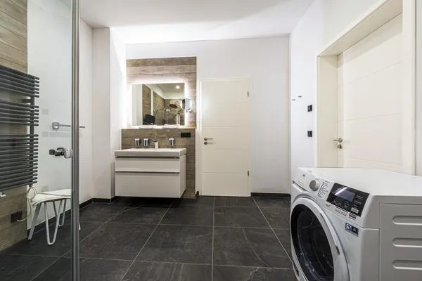 Ferienwohnung Sonnenblume Ostseebad Wustrow - mit modernem Badezimmer  Seerose