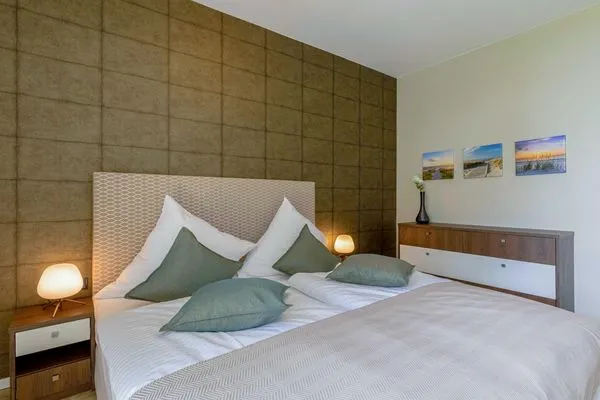 Ferienwohnung Gänseblümchen Ostseebad Wustrow - Schlafzimmer  Gänseblümchen