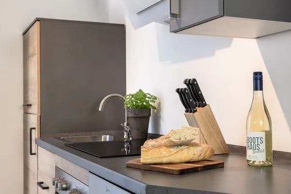 Dekoratives Detail Haffperle Meerblau - zentral in Haffkrug, nur wenige Schritte zum Strand