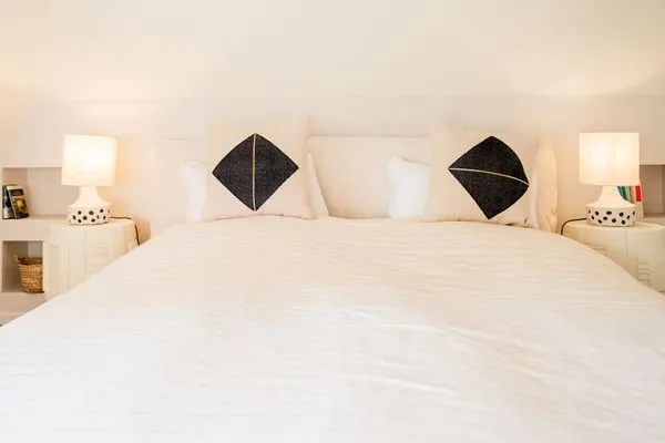 Bett  Gegen den Wind