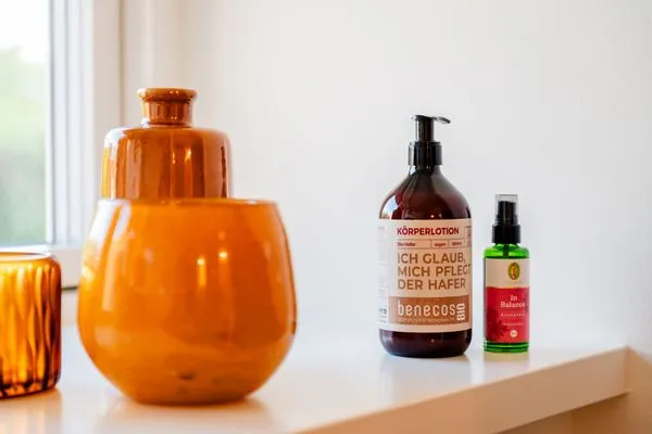 Dekoratives Detail  Gegen den Wind