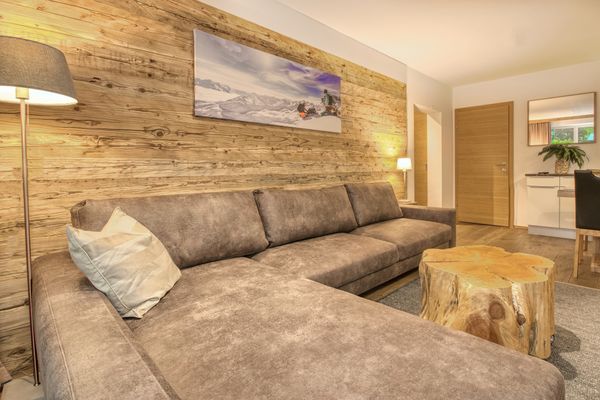 Alpin & Seeresort Top 14 Zell am See - Wohnzimmer