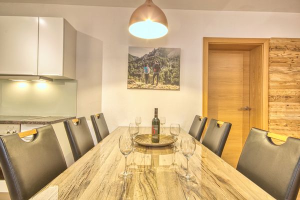 Alpin & Seeresort Top 14 Zell am See - Wohnzimmer