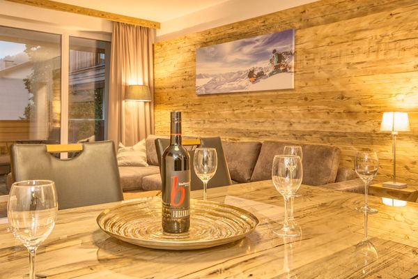 Alpin & Seeresort Top 14 Zell am See - Wohnzimmer