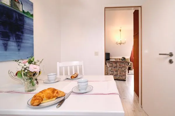 Küche / Küchenzeile  Sorgenfrei