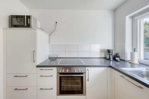 Ferienwohnung Eddi Waren (Müritz) - Blick auf die Küchenzeile  Eddi