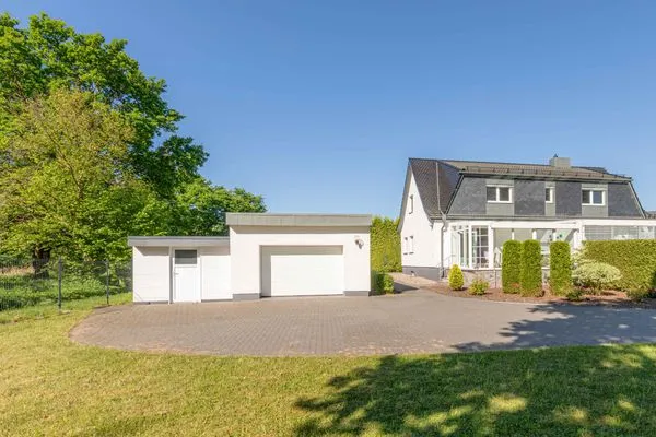 Ferienwohnung Eddi Waren (Müritz) - Haus und Garage  Eddi