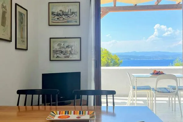 Essbereich  Aspro Spiti 2