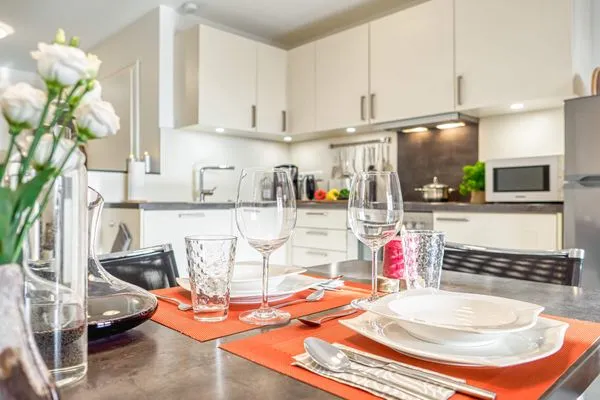 Esstisch Mühlenstrasse 23 - Wohnung Boddenstern