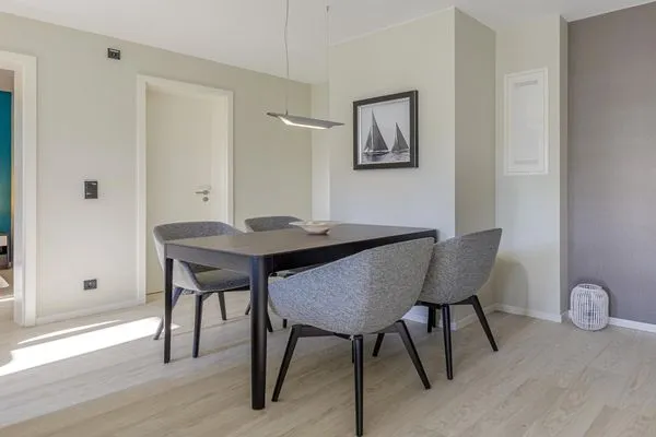 Ferienwohnung Lüttkoje Ostseebad Wustrow - ZweiWasser Alte Seefahrtschule Essbereich  Lüttkoje