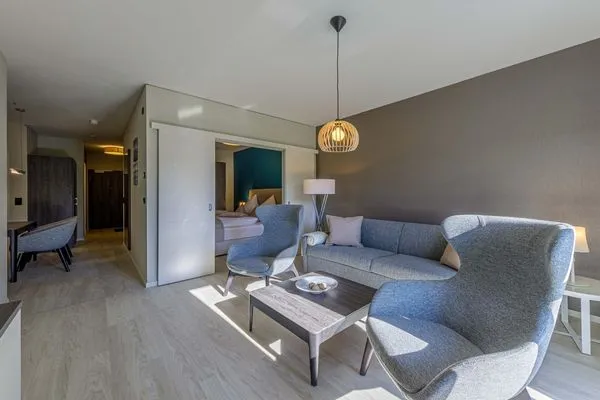 Ferienwohnung Achterndieck Ostseebad Wustrow - ZweiWasser Alte Seefahrtschule Wohnzimmer  Achterndieck