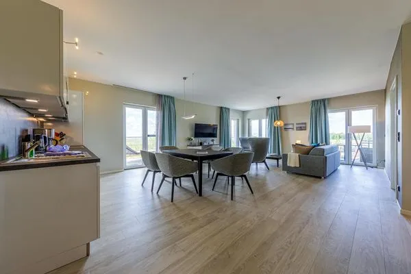 Ferienwohnung Boddenkieker Ostseebad Wustrow - ZweiWasser Alte Seefahrtschule Essbereich  Boddenkieker