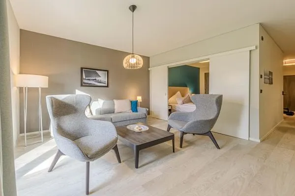 Ferienwohnung Dünenkieker Ostseebad Wustrow - ZweiWasser Alte Seefahrtschule Wohnzimmer  Dünenkieker