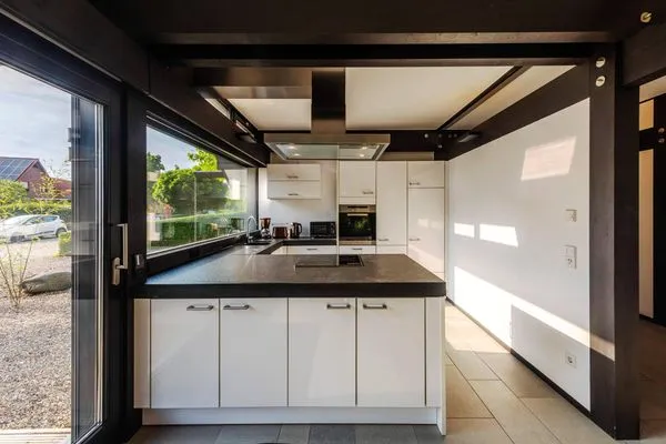 Ferienhaus HUF-Haus in Waren (Waren Müritz) Blick in die Küche  HUF-Haus