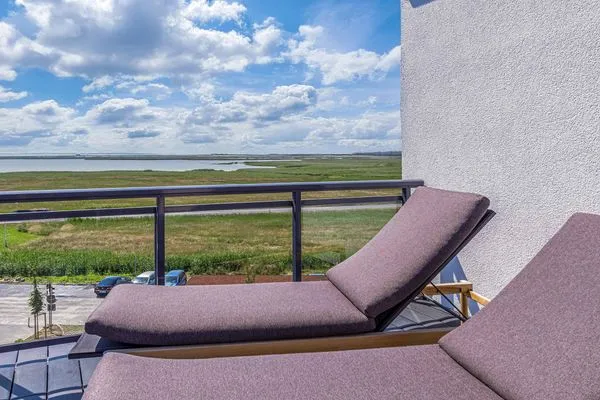 Ferienwohnung Boddendeck Ostseebad Wustrow ZweiWasser Alte Seefahrtschule Wohlfühlplatz in der Sonne  Boddendeck